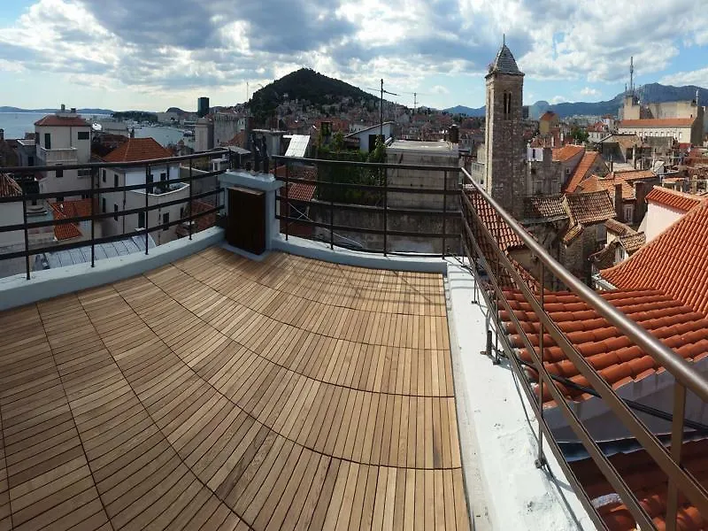 Guest house Banica Apartments & Rooms Split